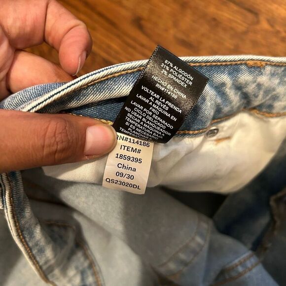 Women’s Frye Jeans - Picture 7 of 7